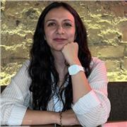 Experiencia en el sector financiero y en clases online para estudiantes de colegio en el área de finanzas y de matemáticas financi